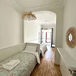 Apartment Magnolios De Lain Calvo