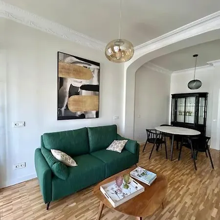 Magnolios De Lain Calvo Appartement