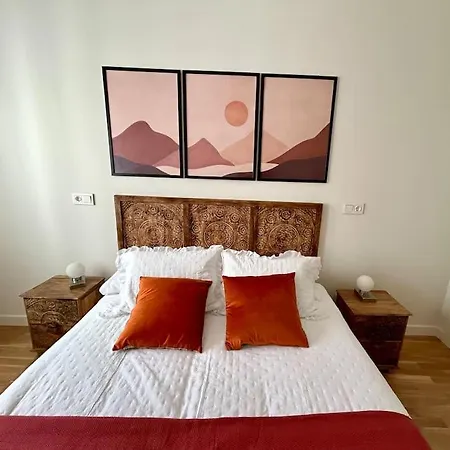 Magnolios De Lain Calvo Apartment *