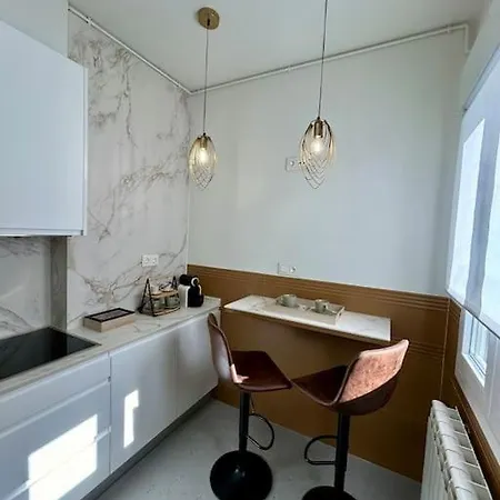 Magnolios De Lain Calvo Apartment Burgos